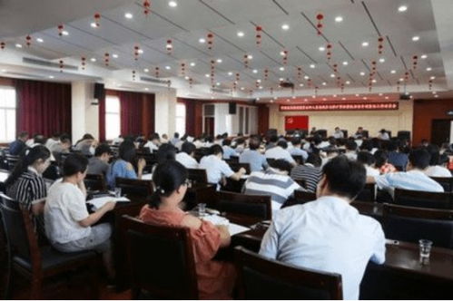 年薪60万的私企与18万的公务员 985博士生的意外抉择